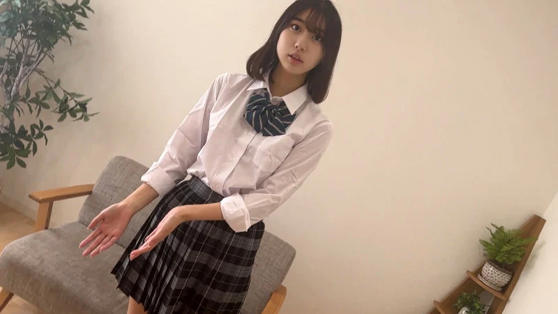 片寄しゅうか | 新たな物語！制服美女と描く女子校生 場面カット-2